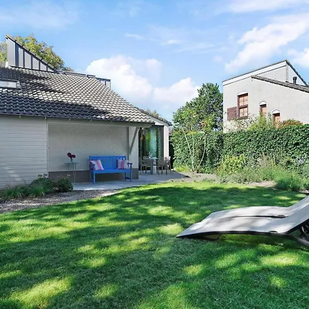 North Sea Gem: Cozy With Wood Stove And Private Garden Ouddorp