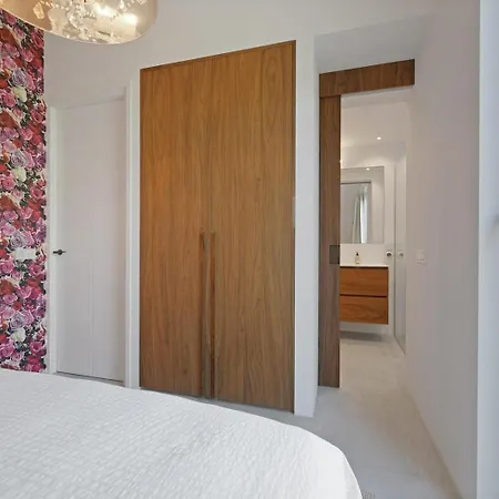 North Sea Gem: Cozy With Wood Stove And Private Garden *