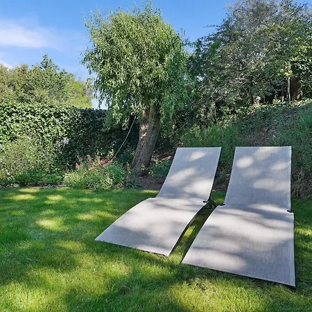 North Sea Gem: Cozy With Wood Stove And Private Garden