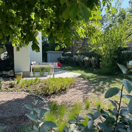 North Sea Gem: Cozy With Wood Stove And Private Garden Holiday home *