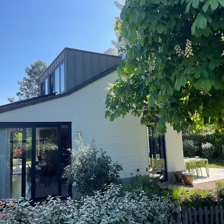 Holiday home North Sea Gem: Cozy With Wood Stove And Private Garden *